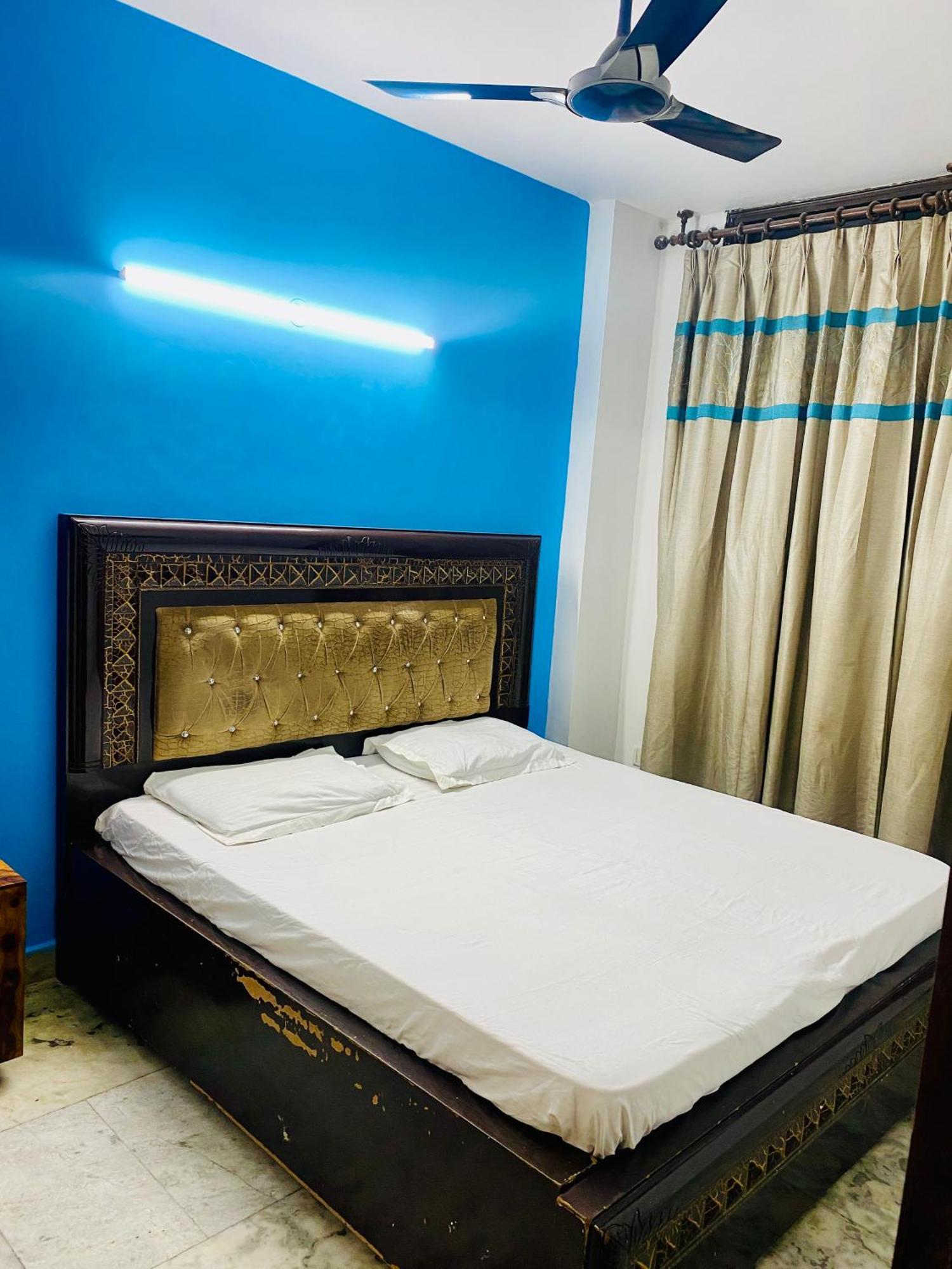 2bhk Flat New Delhi